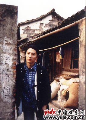 郑钧_明星档案_写真_图片_资料_照片_中国娱乐网