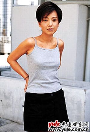 邓萃雯