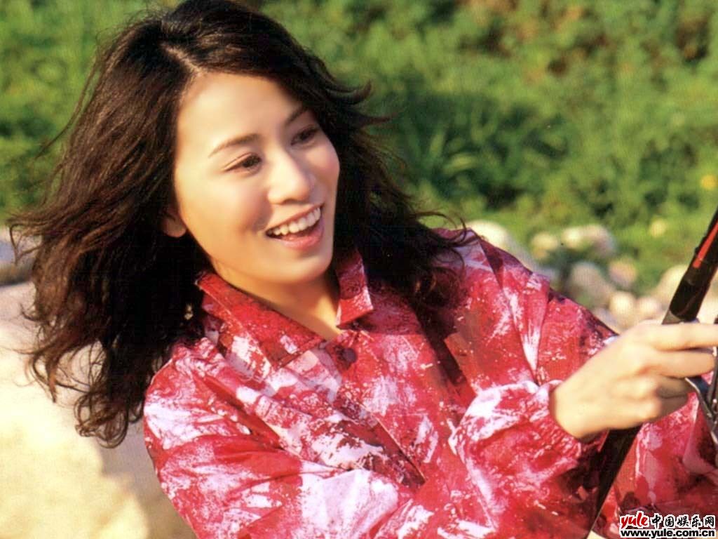 佘诗曼_明星档案_写真_图片_资料