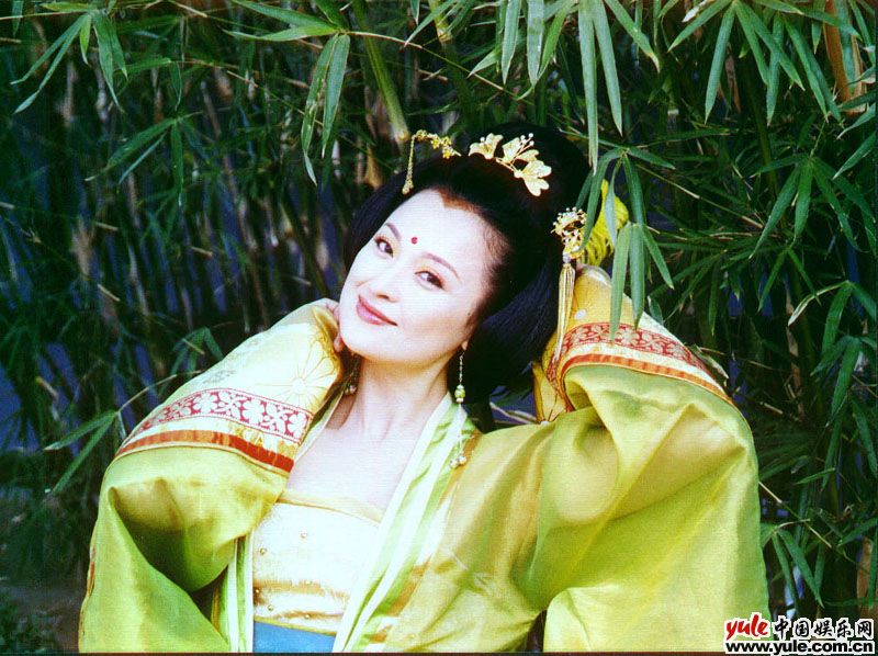 王璐瑶_明星档案_写真_图片_资料_照片_中国娱乐网