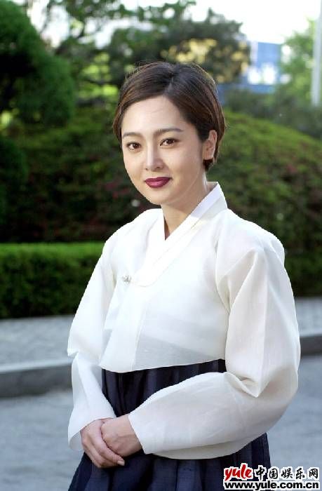 李丞涓_明星档案_写真_图片_资料_照片_中国娱乐网